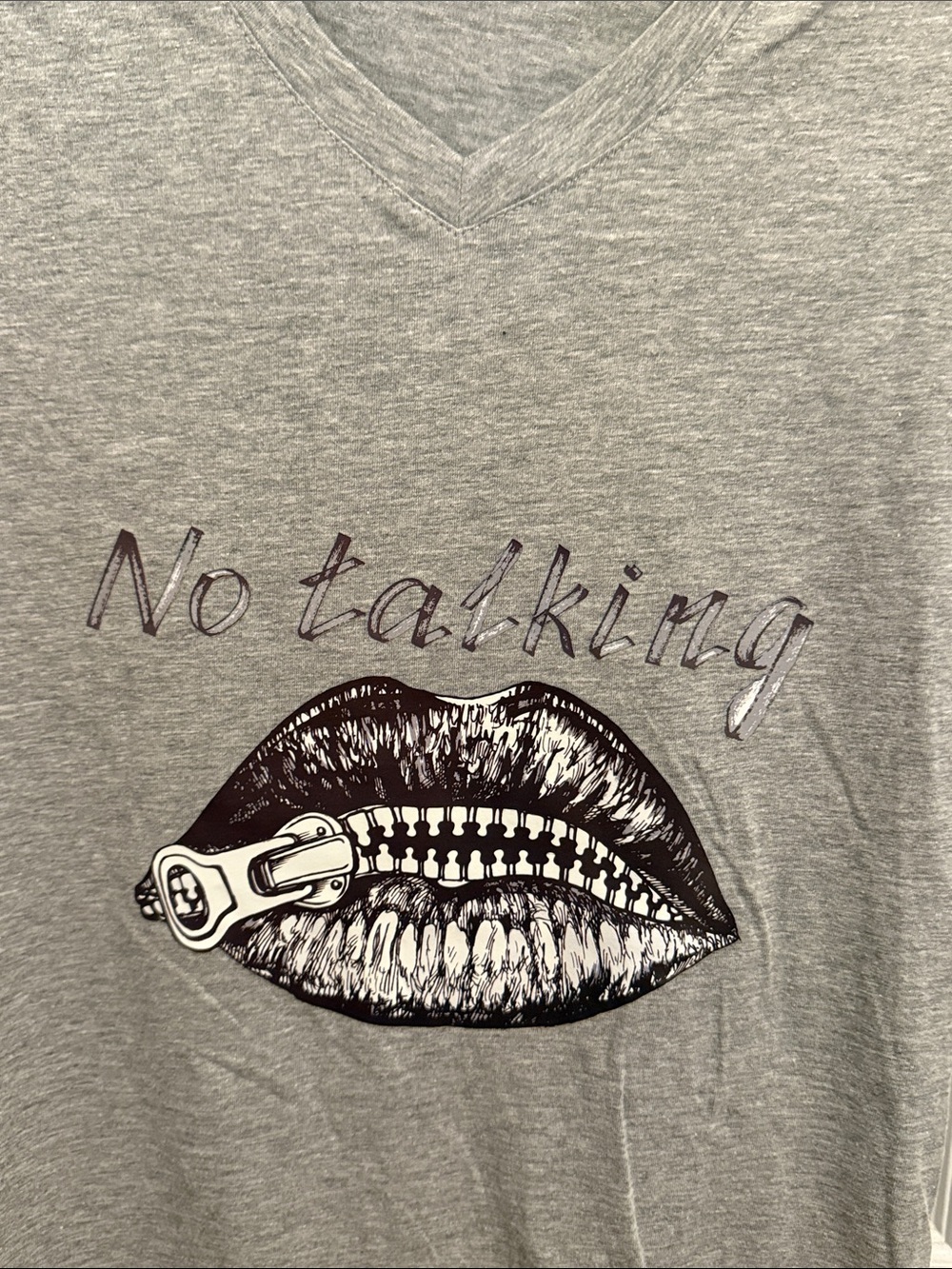 Reserved Grey V-Neck Tee with Zipper Lip Graphic - Picture 3 of 4